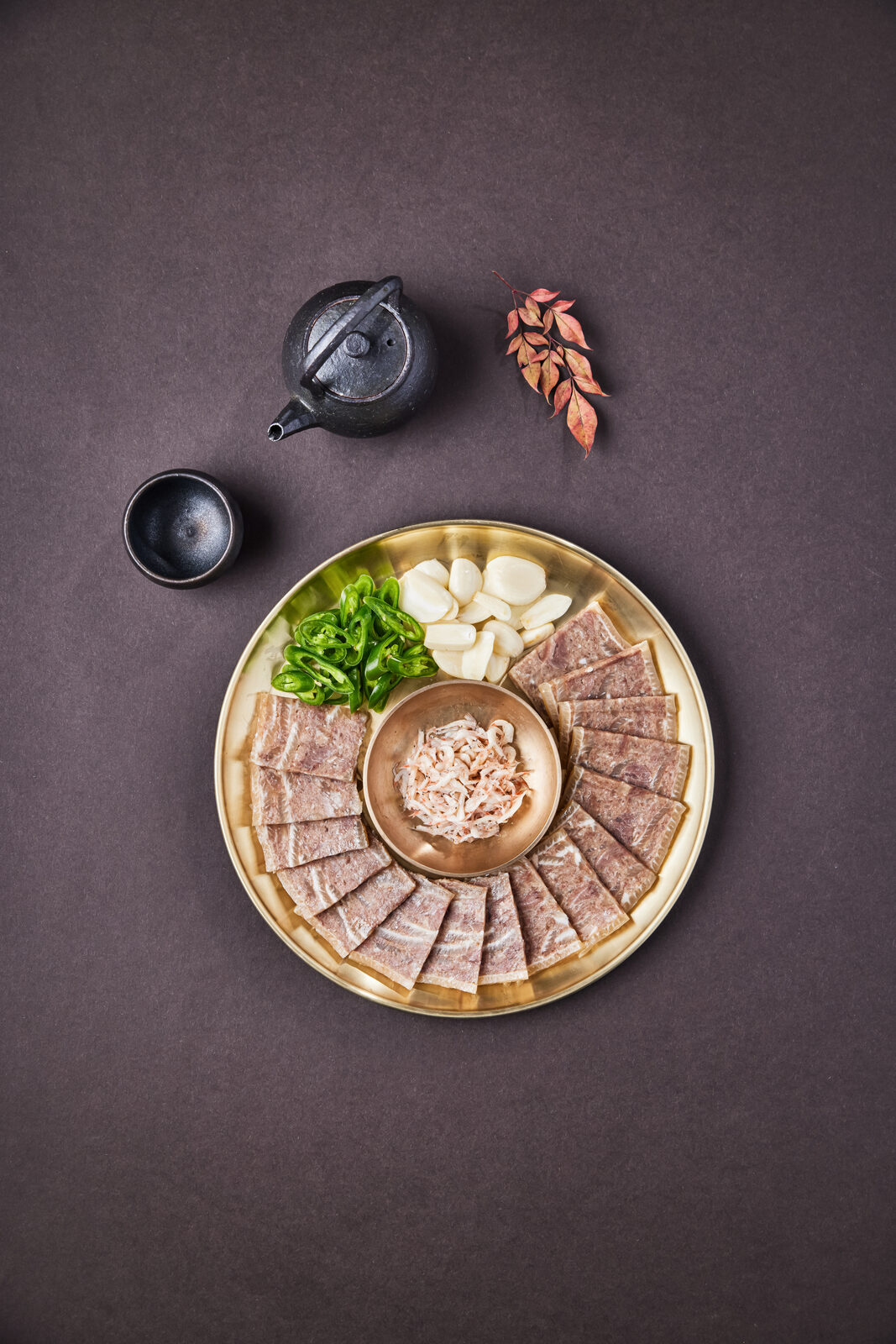 흑염소 무침 — 매콤한 별미
